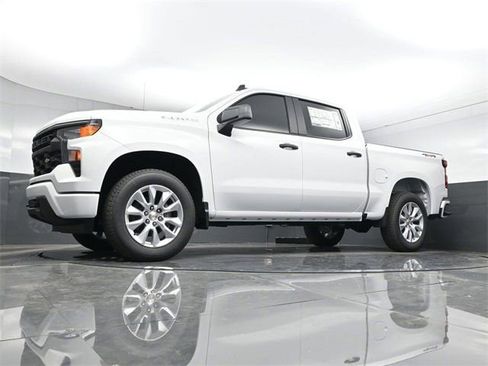 New 2025 Chevrolet Silverado 1500 Custom image 24