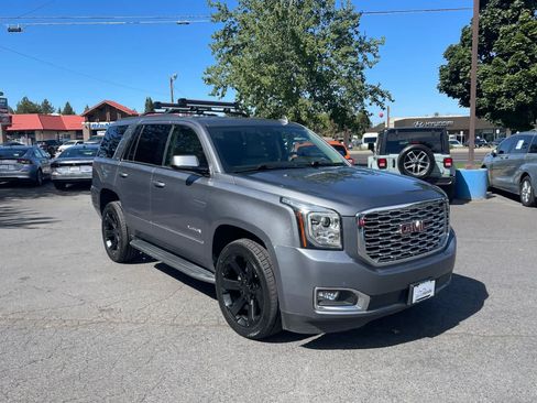 Used 2020 GMC Yukon SLT w/ Premium Edition AWD/4WD image 7