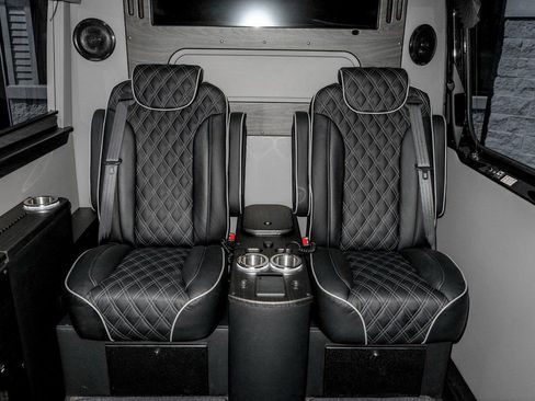 New 2024 Mercedes-Benz Sprinter 3500 image 31