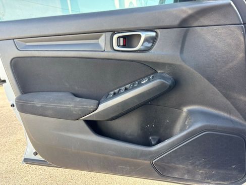 Used 2023 Honda Civic Sport image 10