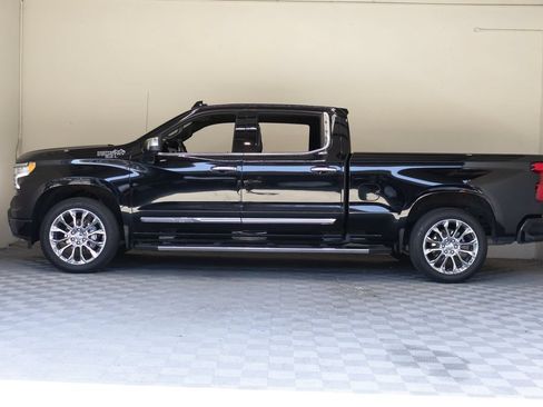 Used 2023 Chevrolet Silverado 1500 High Country AWD/4WD image 8