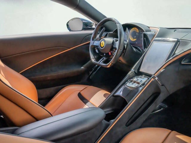 Used 2023 Ferrari Roma RWD image 18