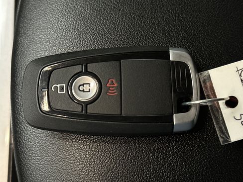 Used 2024 Ford Edge SEL AWD/4WD image 41