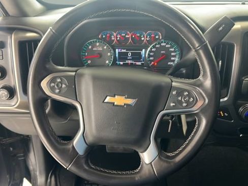 Used 2018 Chevrolet Silverado 1500 LT w/ Midnight Edition AWD/4WD image 16