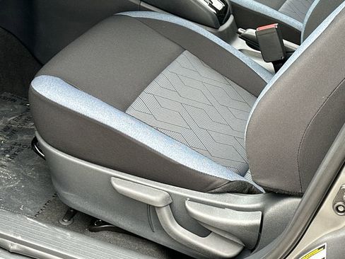 New 2025 Nissan Versa SV w/ Trunk Package FWD image 7