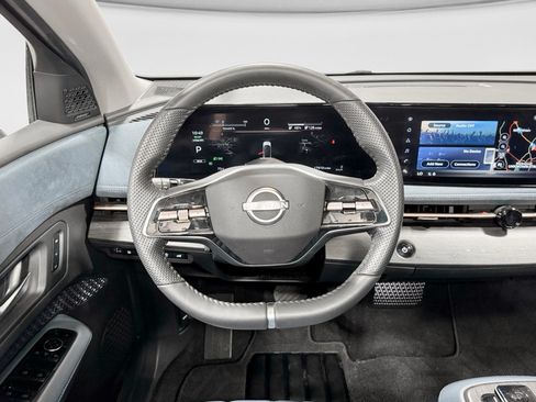 Used 2024 Nissan Ariya AWD image 8