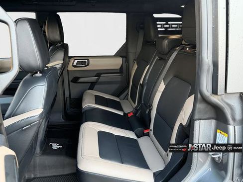 Used 2024 Ford Bronco Wildtrak image 11