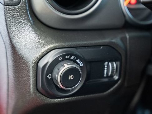 Used 2023 Jeep Wrangler Sport AWD/4WD image 33