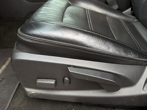 Used 2018 GMC Canyon Denali image 12