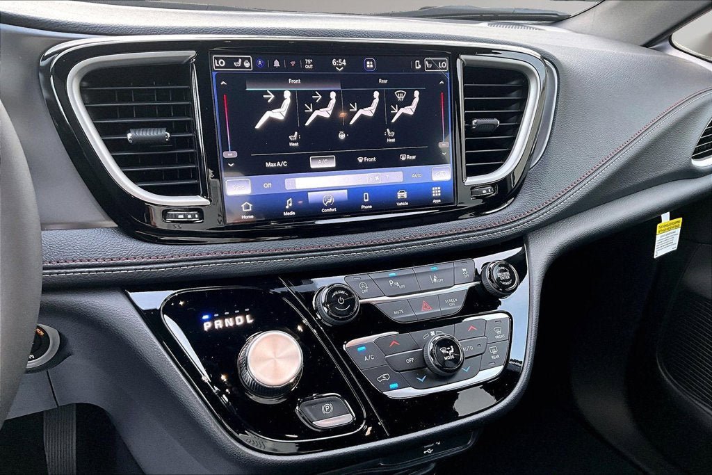 New 2027 Chrysler Pacifica Select FWD image 7