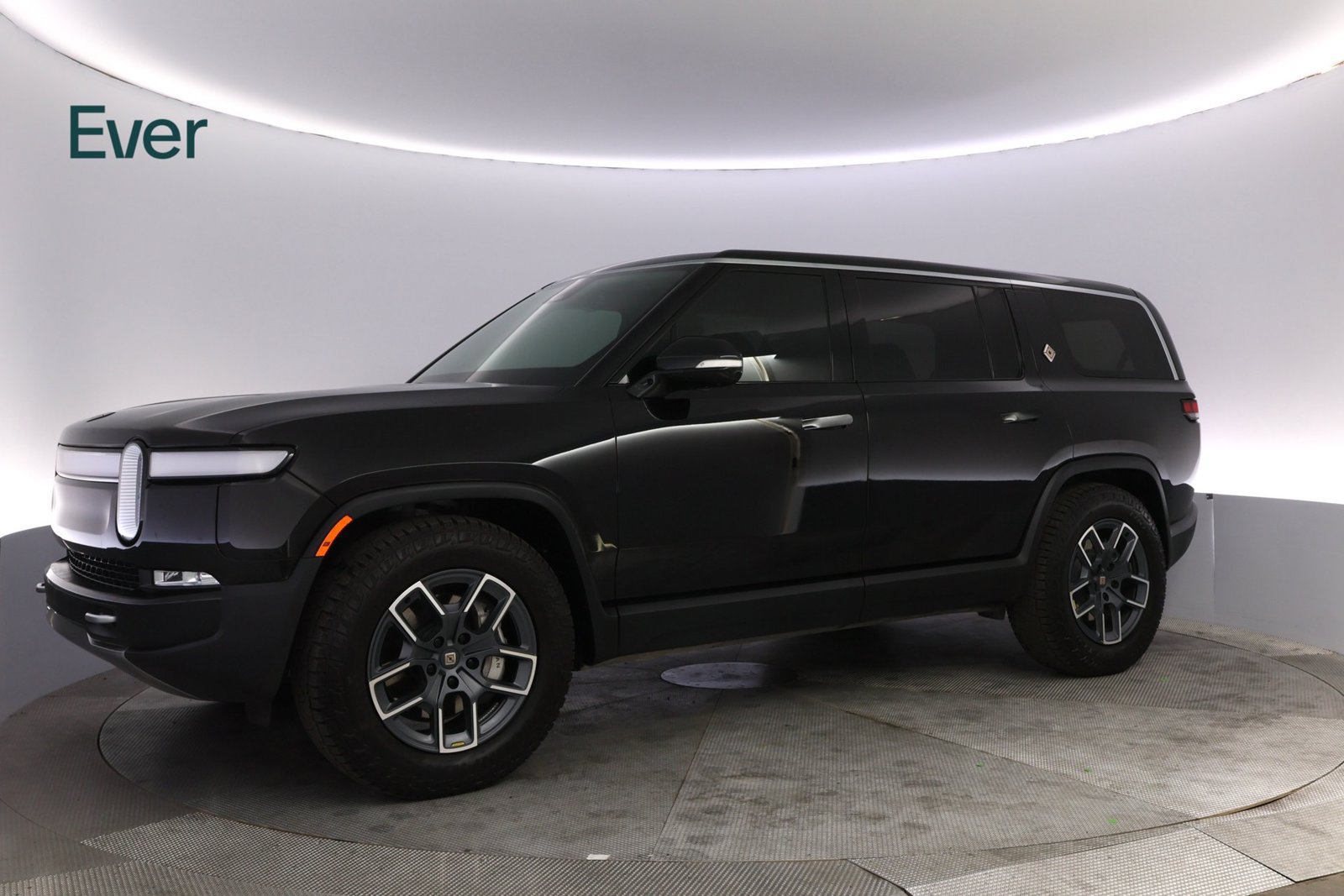 Used 2024 Rivian R1S Adventure Dual AWD/4WD image 18