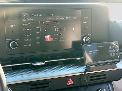 Certified 2024 Kia Carnival LX image 12