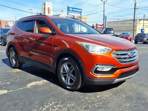 Used 2017 Hyundai Santa Fe Sport image 3