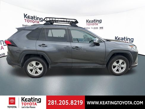 Used 2021 Toyota RAV4 XLE image 2