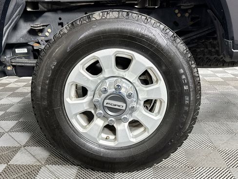 Used 2023 Ford F250 XLT image 34