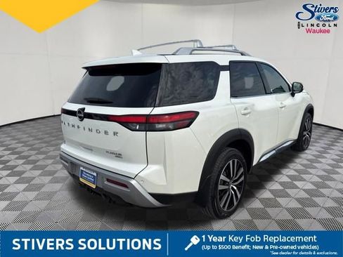 Used 2024 Nissan Pathfinder Platinum AWD/4WD image 6