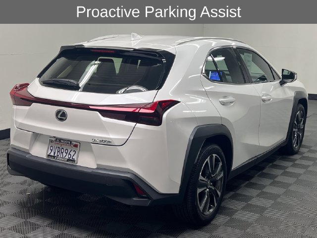 Certified 2025 Lexus UX 300h FWD image 5