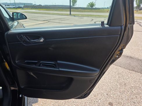Used 2014 Chevrolet Impala LT w/ LT Sunroof Package FWD image 37