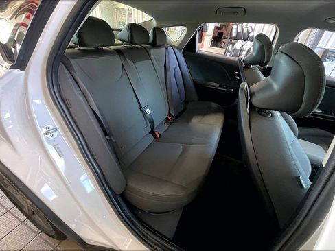 Used 2025 Kia K4 FWD image 15