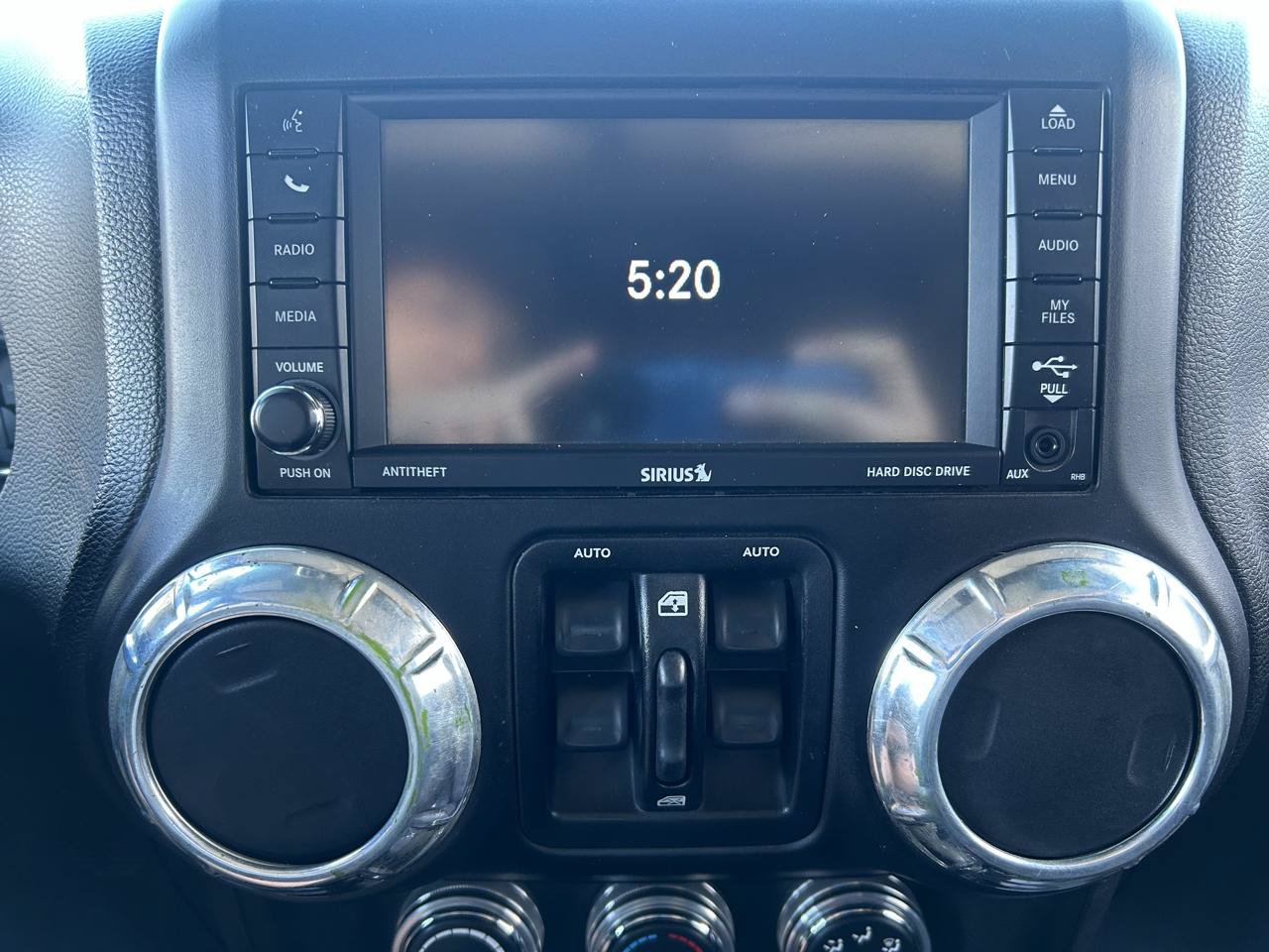 Used 2014 Jeep Wrangler Unlimited Sahara w/ Dual Top Group AWD/4WD image 22