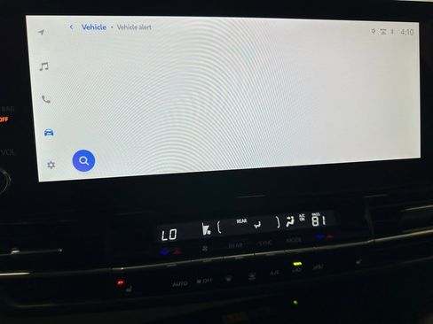 Used 2025 Toyota Sienna XSE image 36