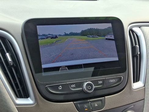 Used 2023 Chevrolet Malibu LT FWD image 20