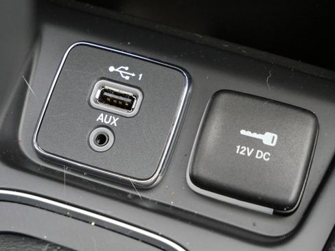 Used 2021 Jeep Cherokee Latitude Lux image 44