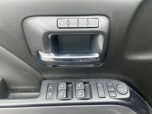 Used 2018 Chevrolet Silverado 1500 LTZ Z71 w/ LTZ Plus Package AWD/4WD image 15