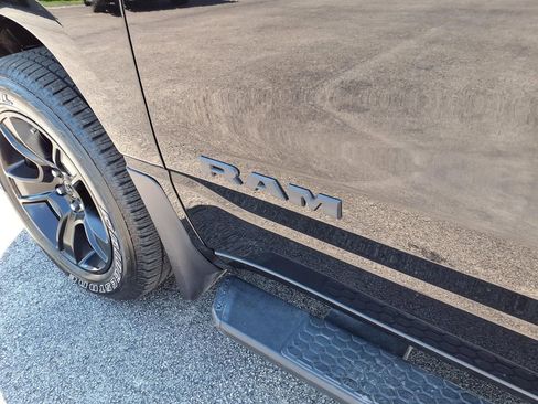 Used 2024 RAM 1500 Big Horn AWD/4WD image 9