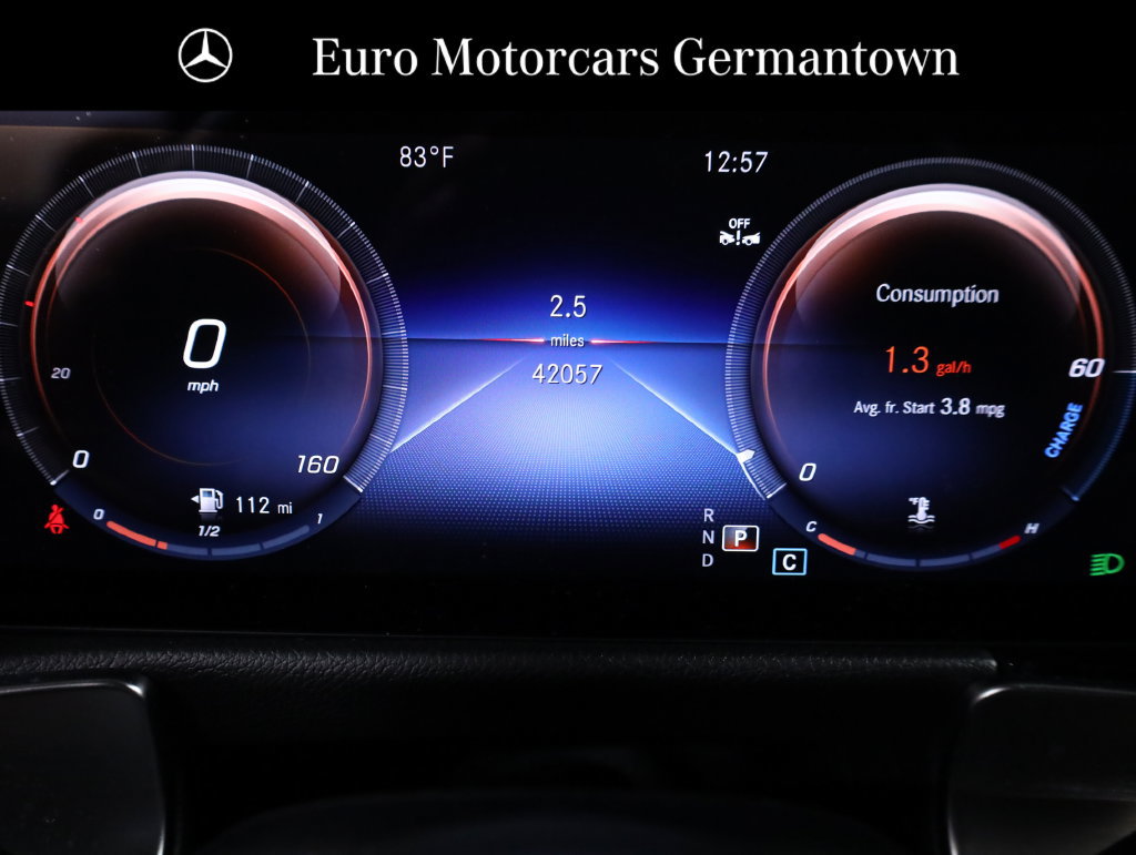 Used 2023 Mercedes-Benz GLB 250 4MATIC w/ Premium Package image 16