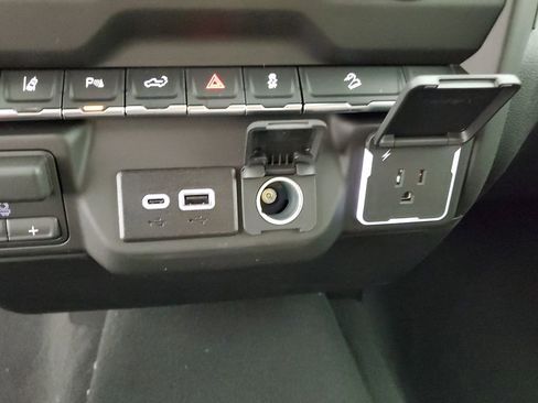 New 2026 Chevrolet Silverado 2500 Custom image 18