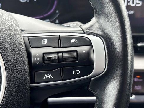 Used 2023 Kia Sportage EX image 28
