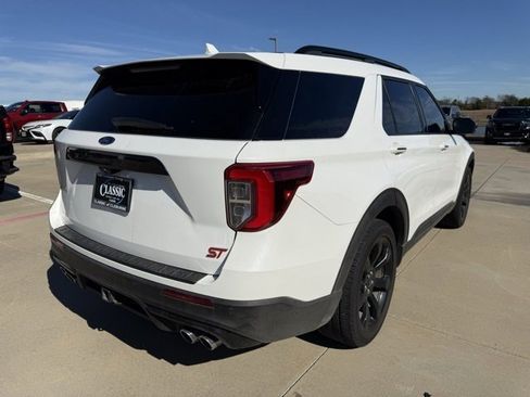 Used 2020 Ford Explorer ST w/ ST Street Pack image 3