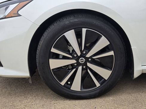 Used 2021 Nissan Altima 2.5 SL FWD image 13