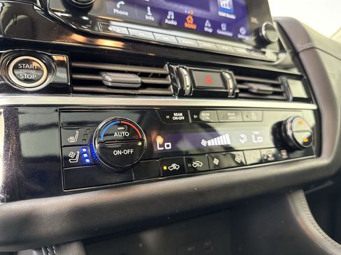 Certified 2023 Nissan Pathfinder Platinum w/ Lighting Package (N93) image 9