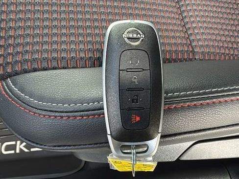 New 2026 Nissan Kicks SR AWD/4WD image 29