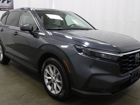 Used 2023 Honda CR-V EX-L image 4