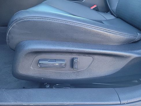 Used 2024 Honda Civic EX-L image 10