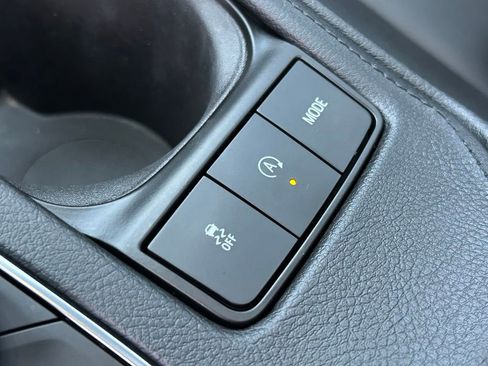 Used 2025 Cadillac XT4 Sport w/ Cold Weather Package image 30