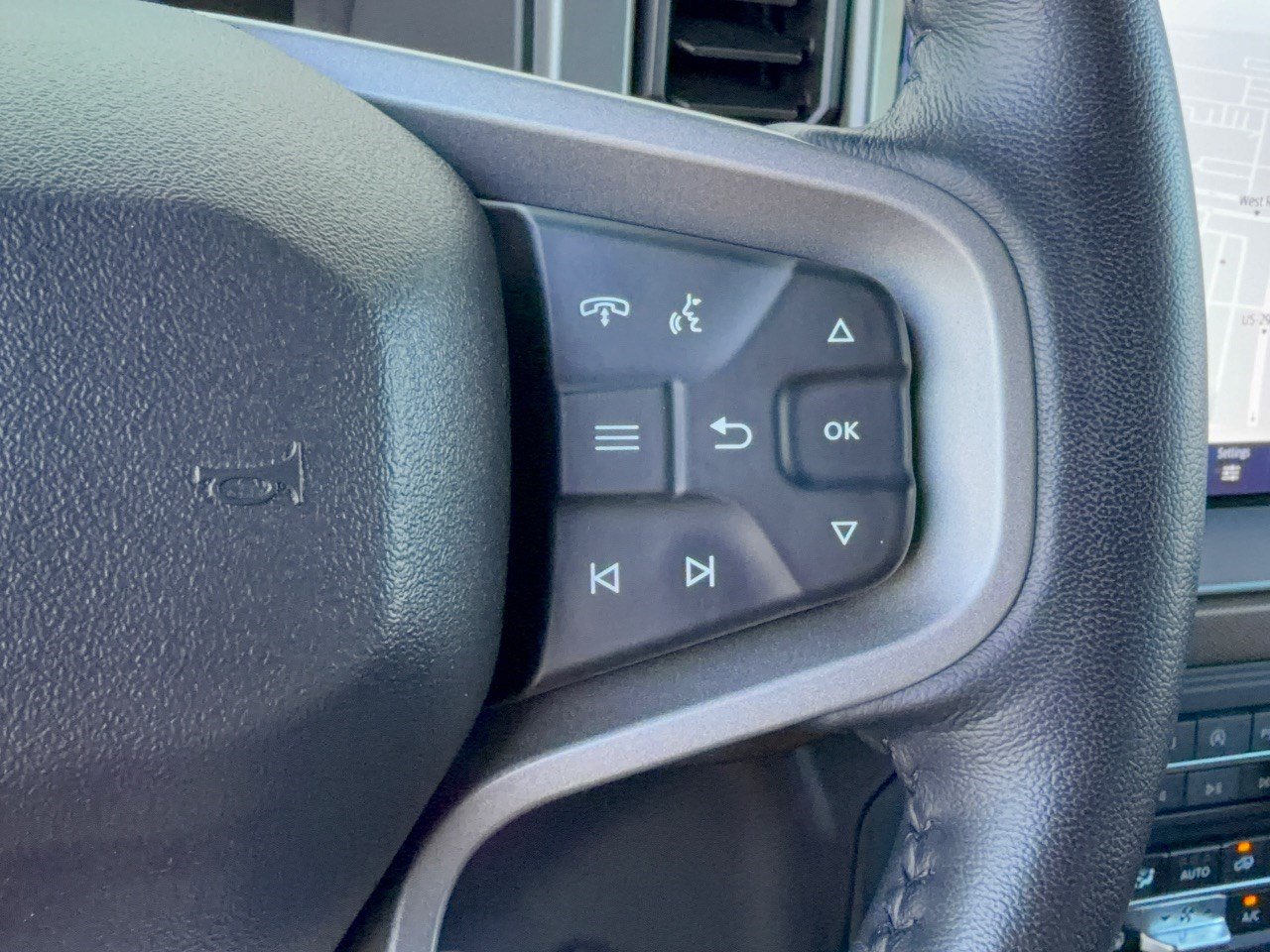 Used 2023 Ford Bronco Outer Banks AWD/4WD image 19