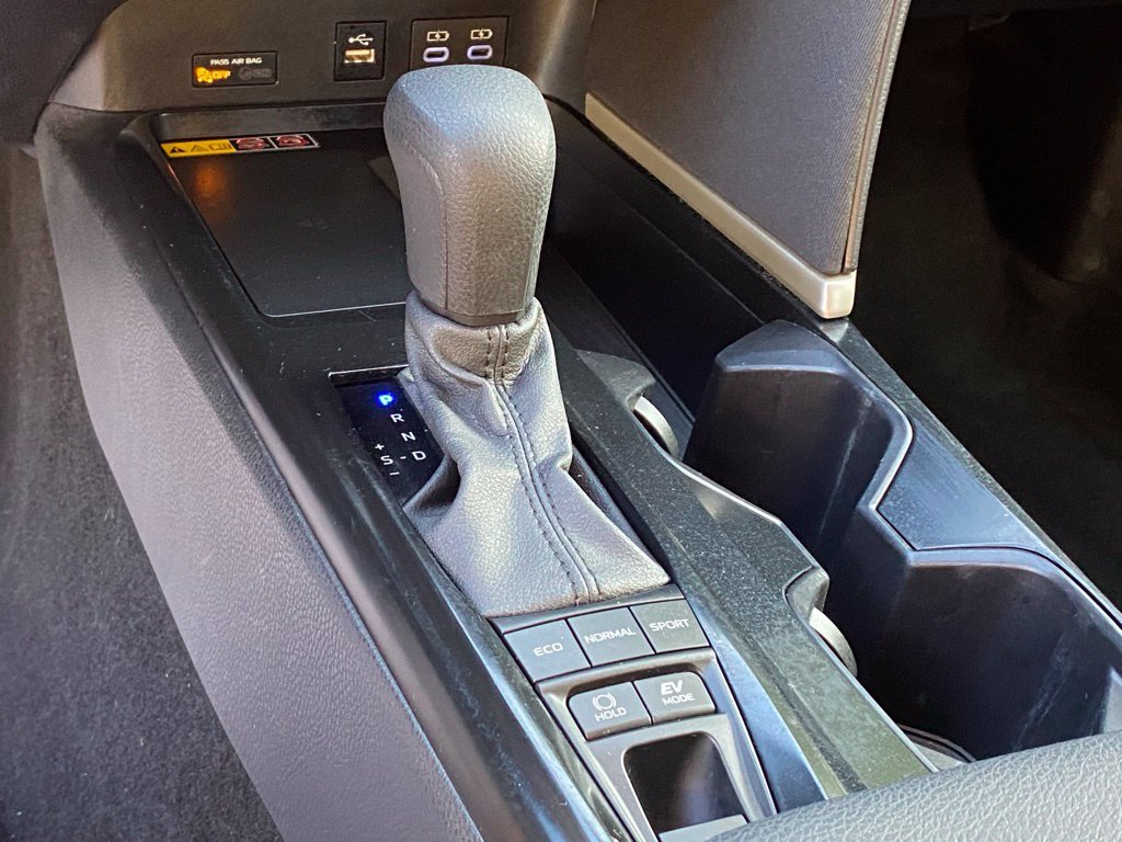 Used 2025 Toyota Camry LE FWD image 18