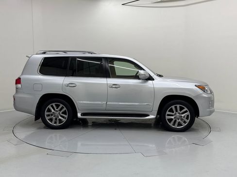 Used 2013 Lexus LX 570 4WD image 7