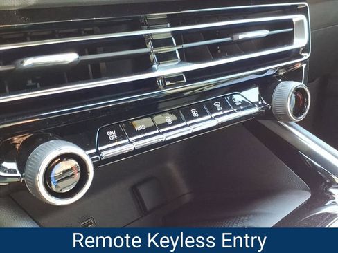 New 2026 Chevrolet Traverse LT image 5