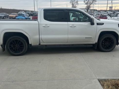 Used 2022 GMC Sierra 1500 Elevation w/ X31 Off-Road Package image 2