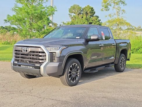 New 2026 Toyota Tundra Limited AWD/4WD image 31