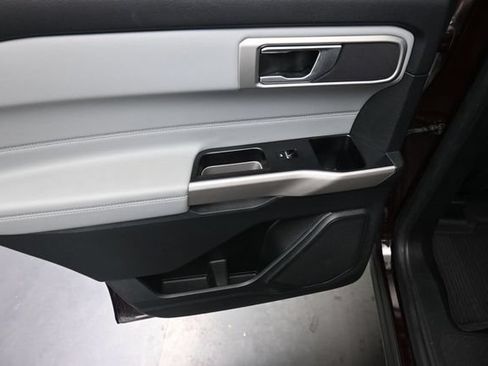 Used 2023 Ford Explorer XLT w/ Equipment Group 202A AWD/4WD image 25