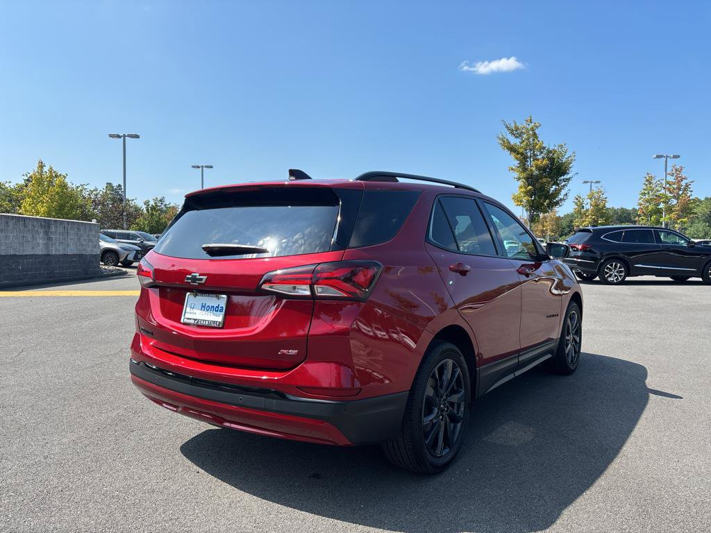 Used 2024 Chevrolet Equinox RS w/ RS Leather Package FWD image 7