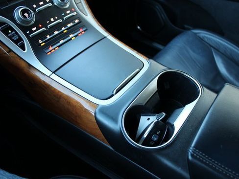 Used 2019 Lincoln Nautilus Select image 25