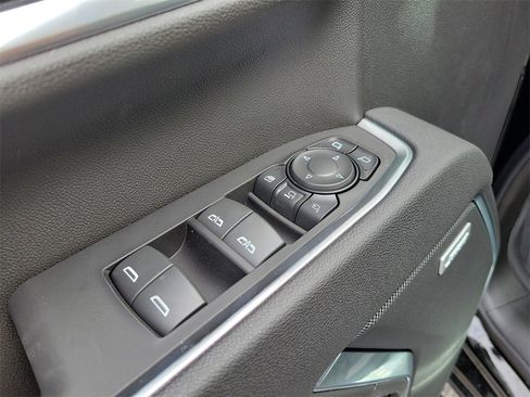 New 2025 GMC Sierra 3500 SLT w/ SLT Convenience Package image 20