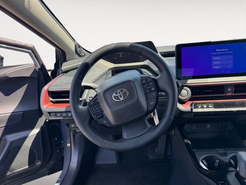 New 2027 Toyota Prius Plug-In Hybrid FWD image 12